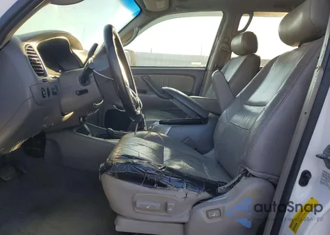 2002 Toyota Sequoia Limited z USA, uszkodzony, nr VIN 5TDBT48A32S104082